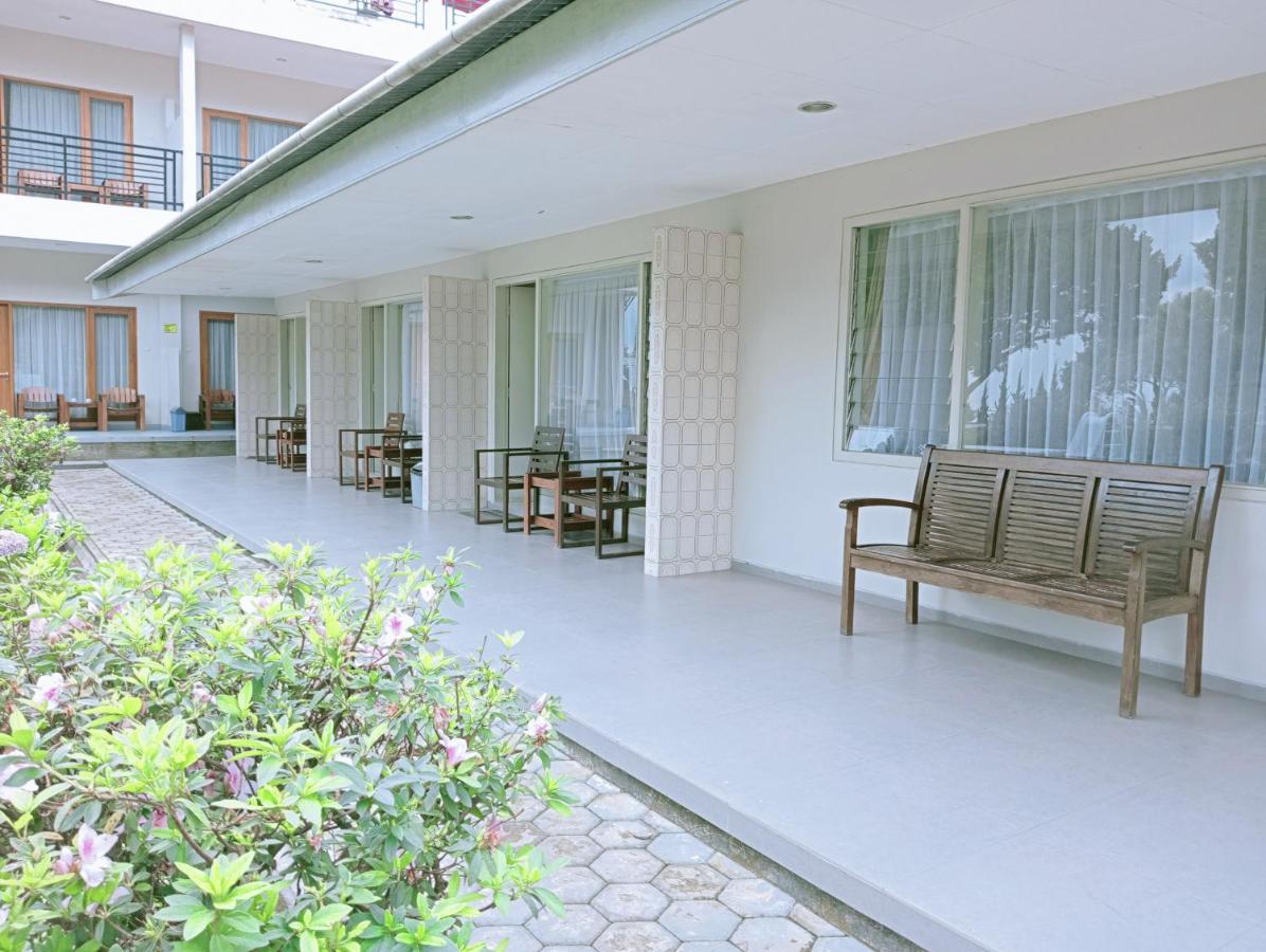 Hotel Pondok Asri ตาวังมางู ภายนอก รูปภาพ